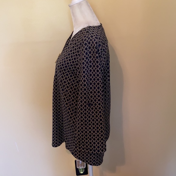 Tacera top - Picture 5 of 11